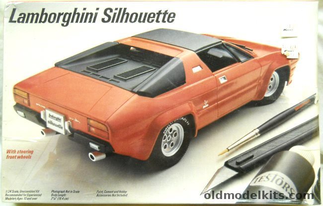 Testors 1/24 Lamborghini Silhouette, 385 plastic model kit
